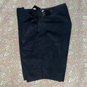 BNWT Nike slim fit, black, we/dry “hybrid” style shorts size 34 in men’s sizes.